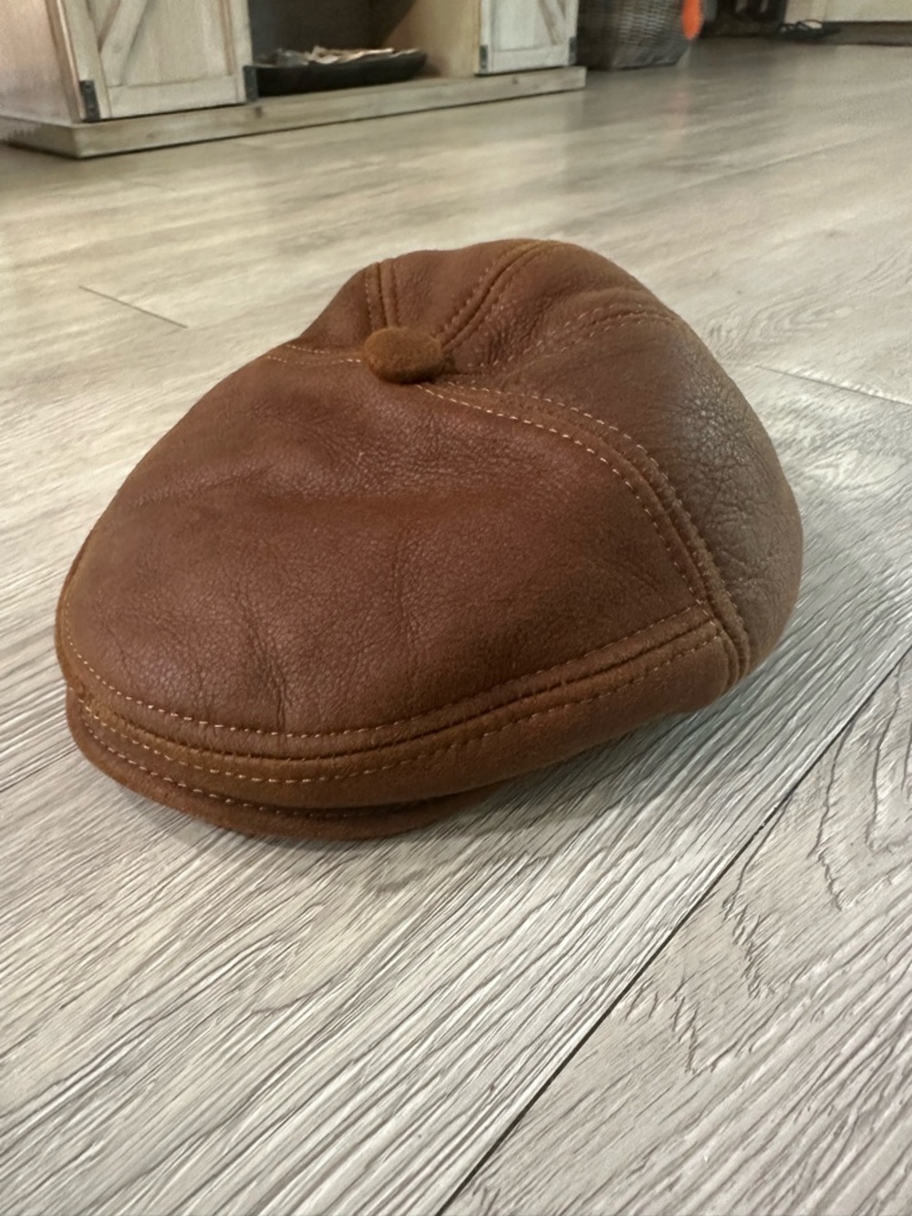 Vtg Victoria Brown Cowhide Leather Flat Cap Hat